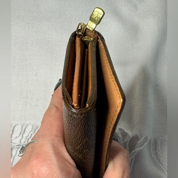 LOUIS VUITTON PORTE TRESOR MONOGRAM WALLET WITH CHAIN - Picture 16 of 17